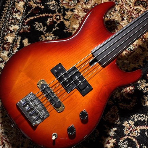 Yamaha bb2000f fretless - yamaha,