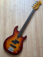 Yamaha BB-2000F Fretless