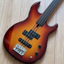 YAMAHA BB2000F FRETLESS BASS